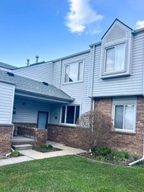 726 CLAIRE POINTE Circle St Clair Shores City MI 48081
