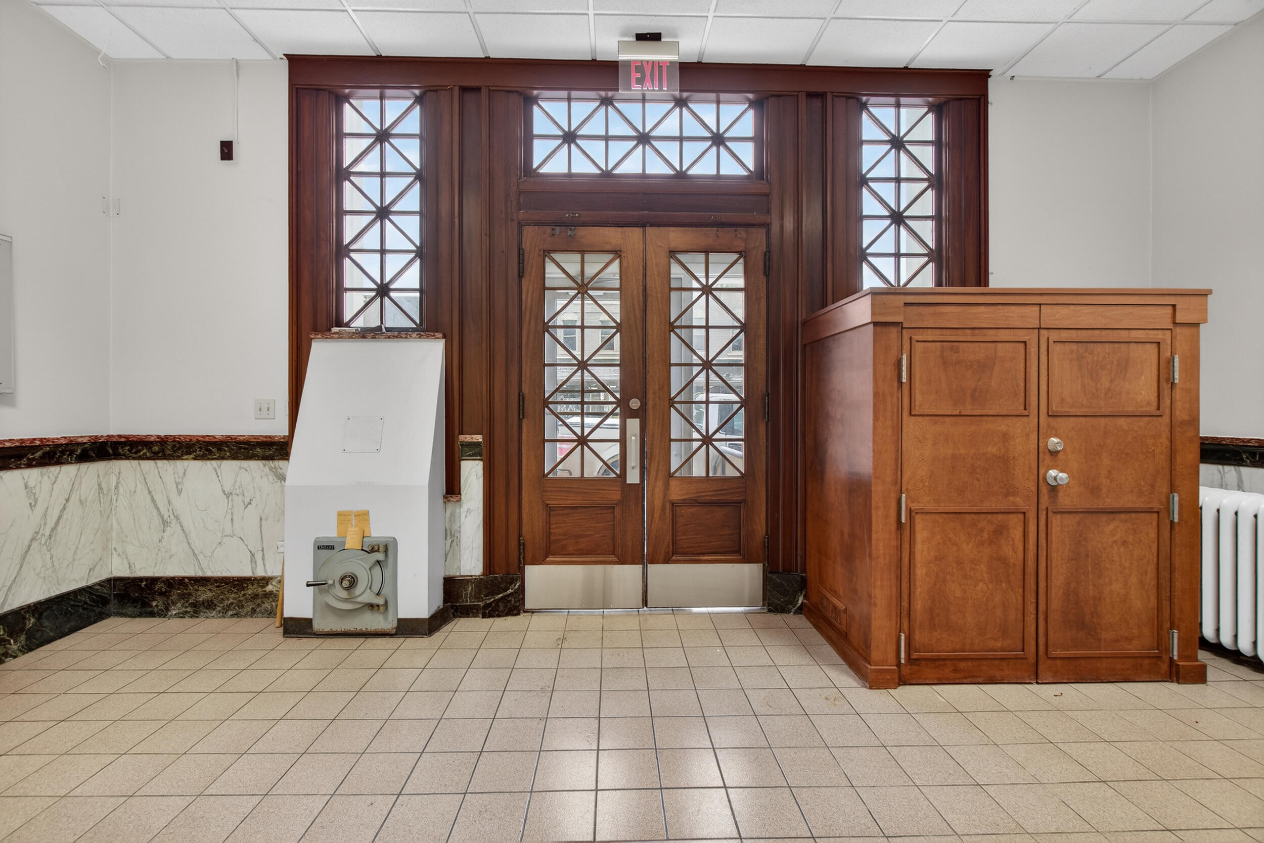 115 E Michigan Avenue