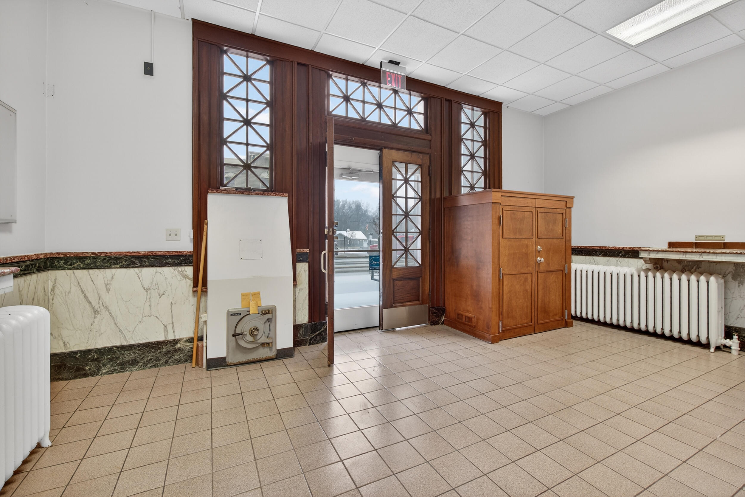 115 E Michigan Avenue