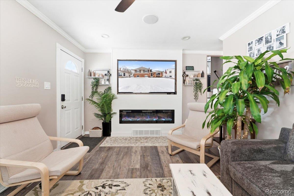 31664 Sweetbriar Drive