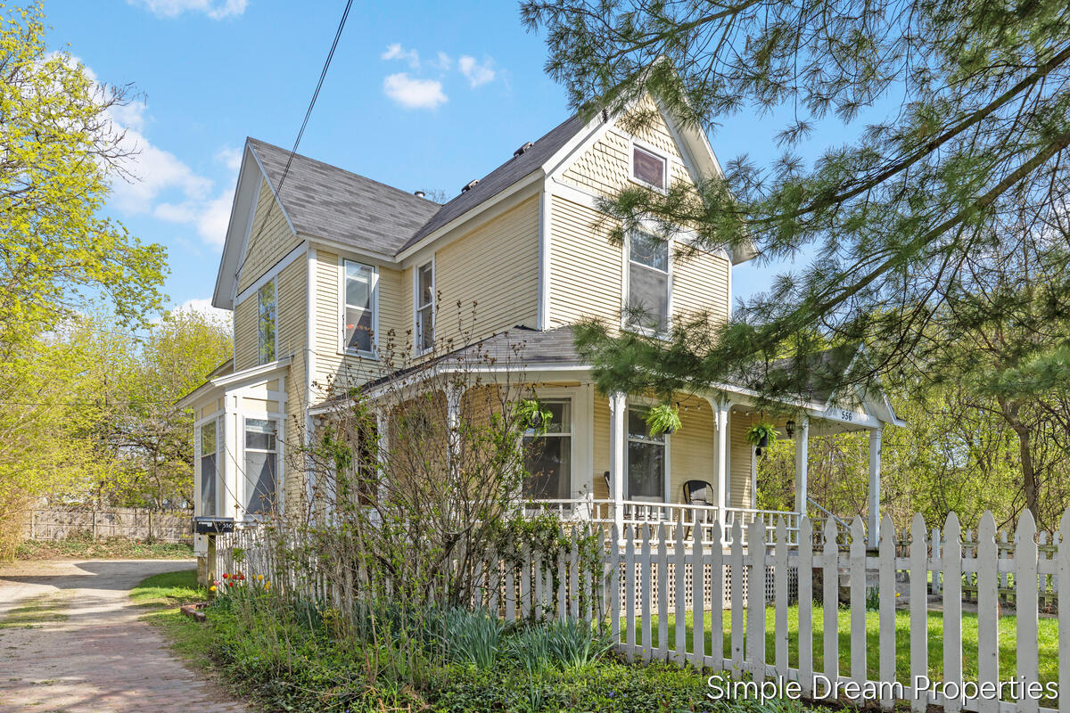 556 Lafayette Avenue SE