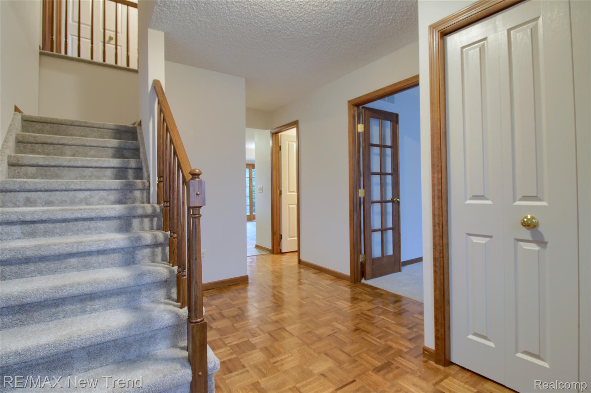 7252 STEEPLECHASE Drive