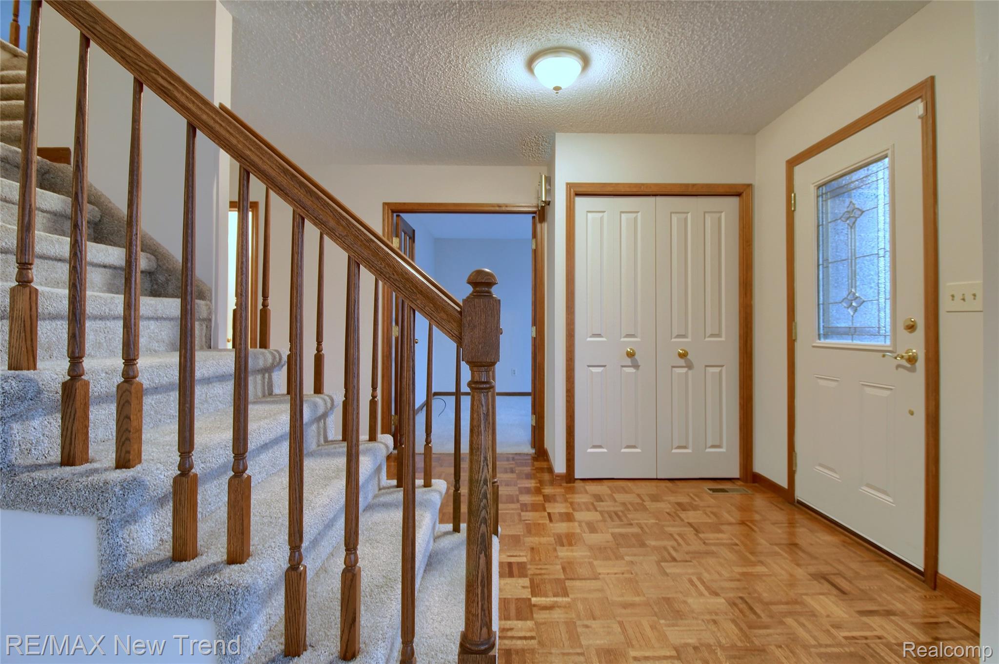 7252 STEEPLECHASE Drive