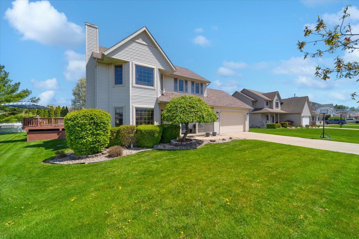 485 COUNTRY Drive