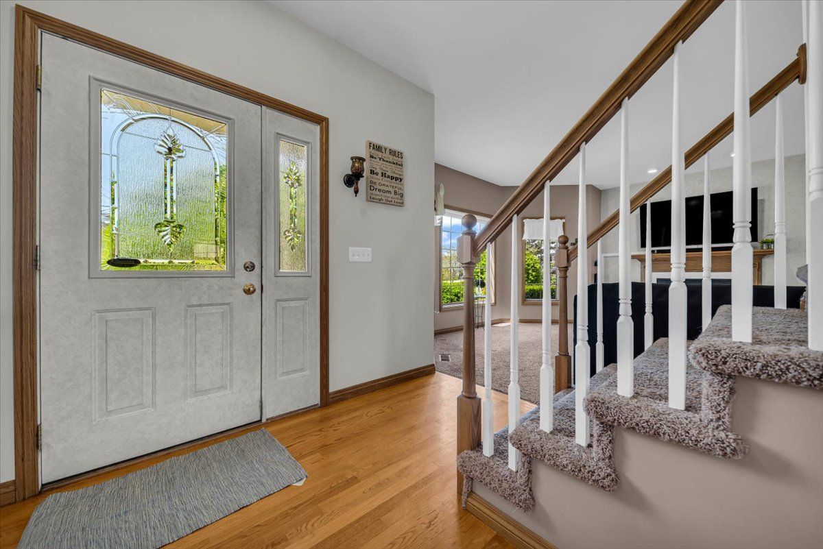 485 COUNTRY Drive