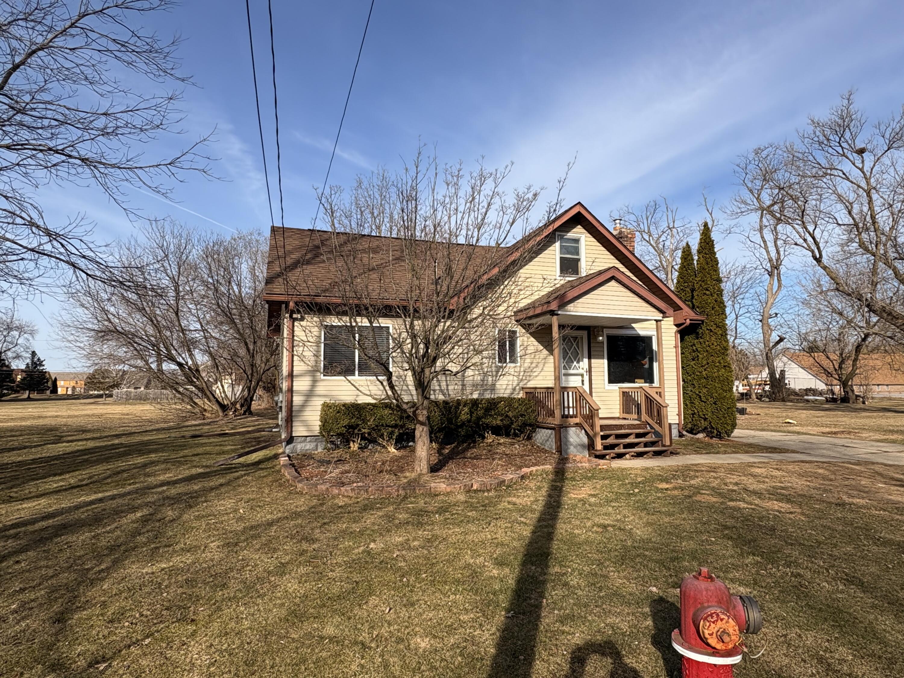 1893 Emily Court
