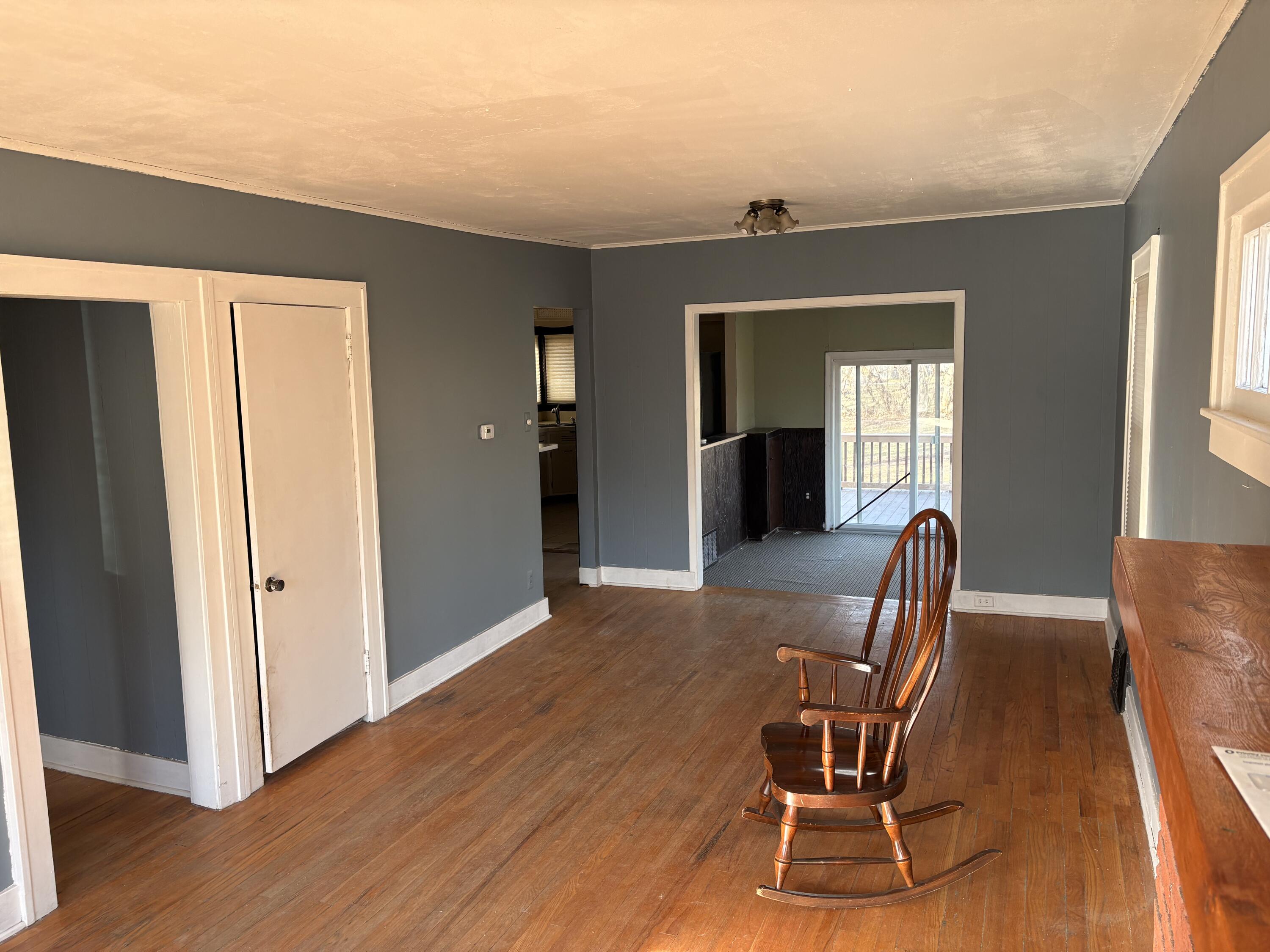 1893 Emily Court