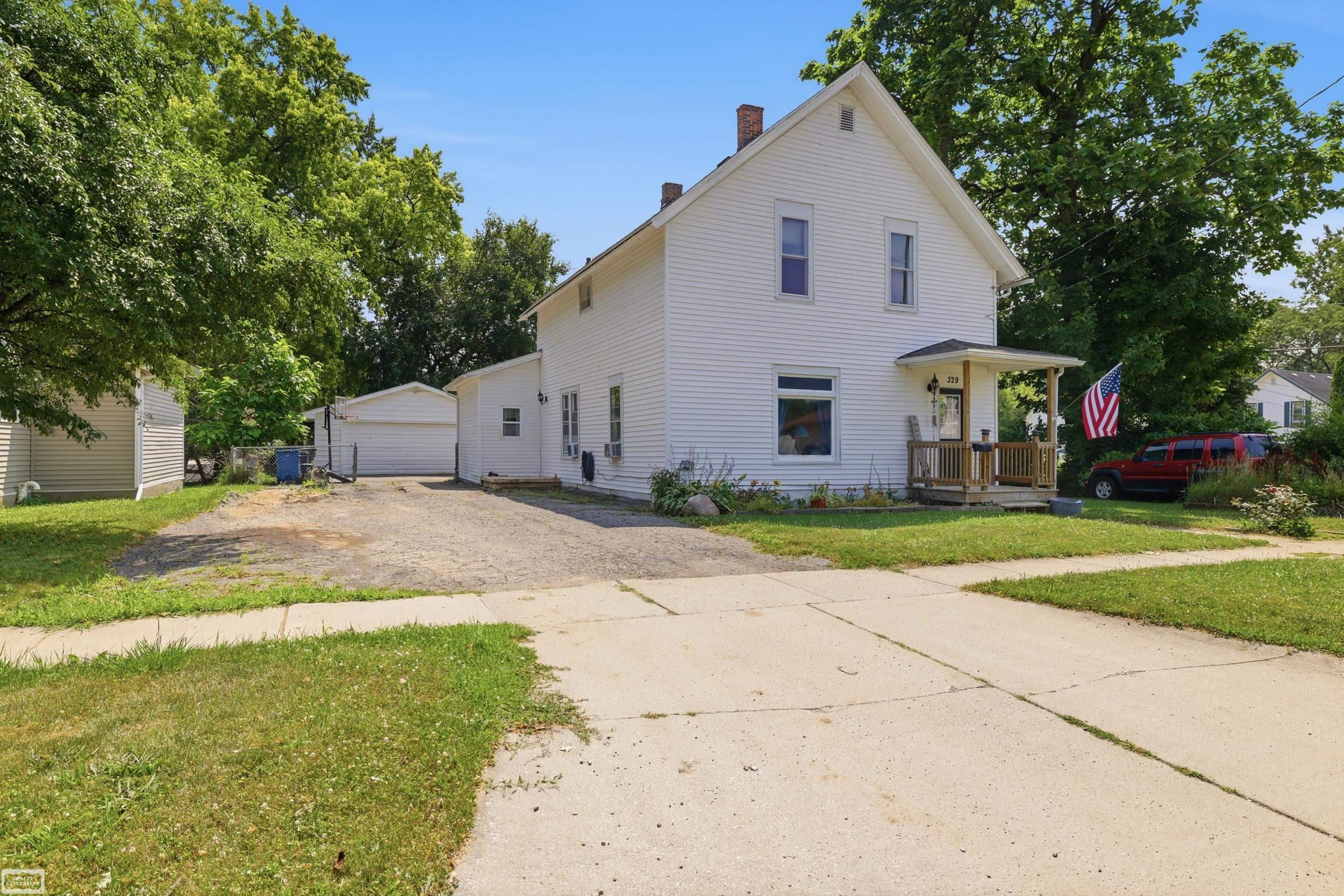 329 W Young Street