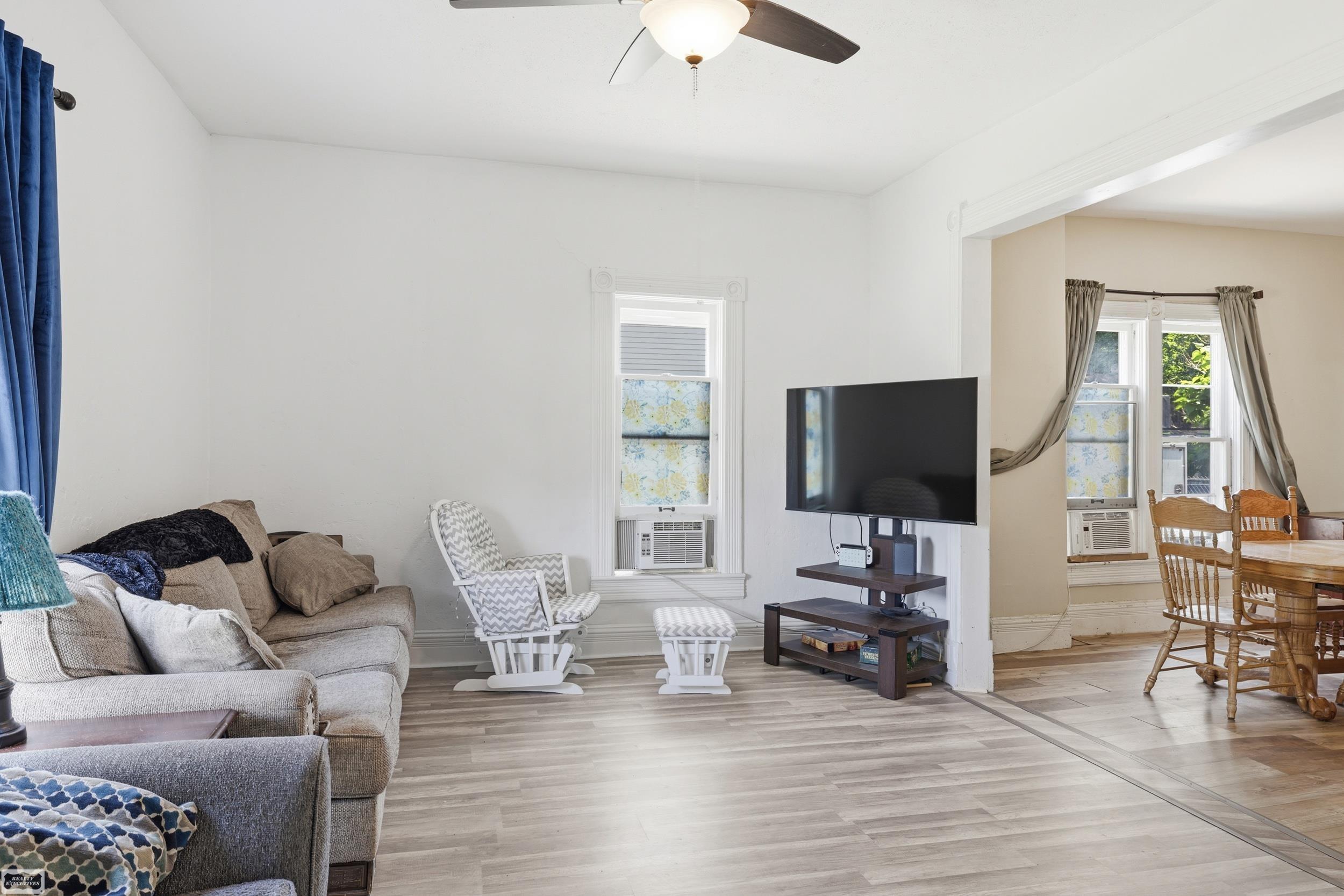 329 W Young Street