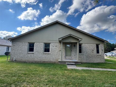41912 King Edward Court Clinton Charter Township MI 48038