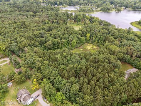 0101 Buckhorn Lake Rd. Rose Township MI 48442