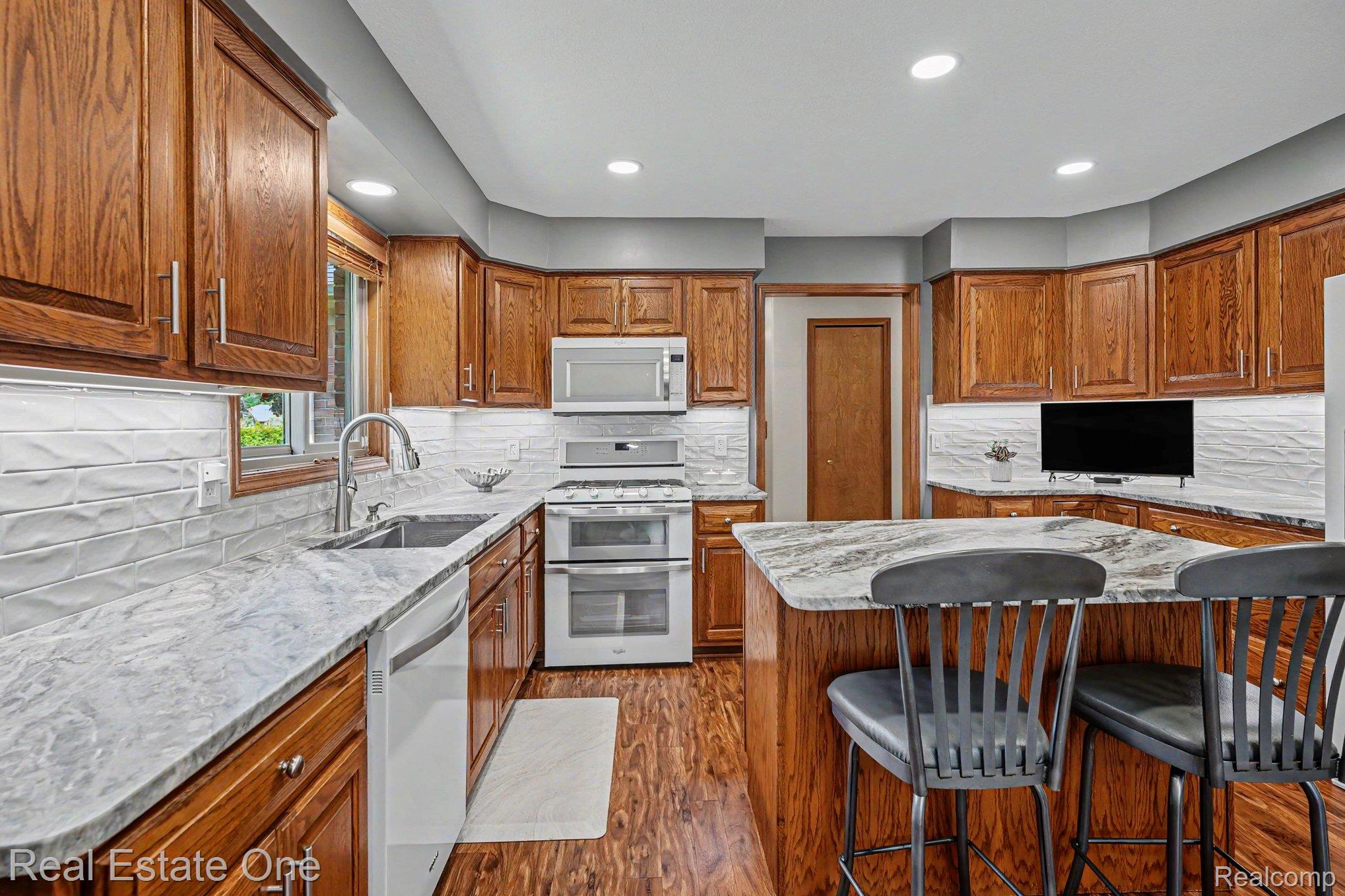 14972 River View Court