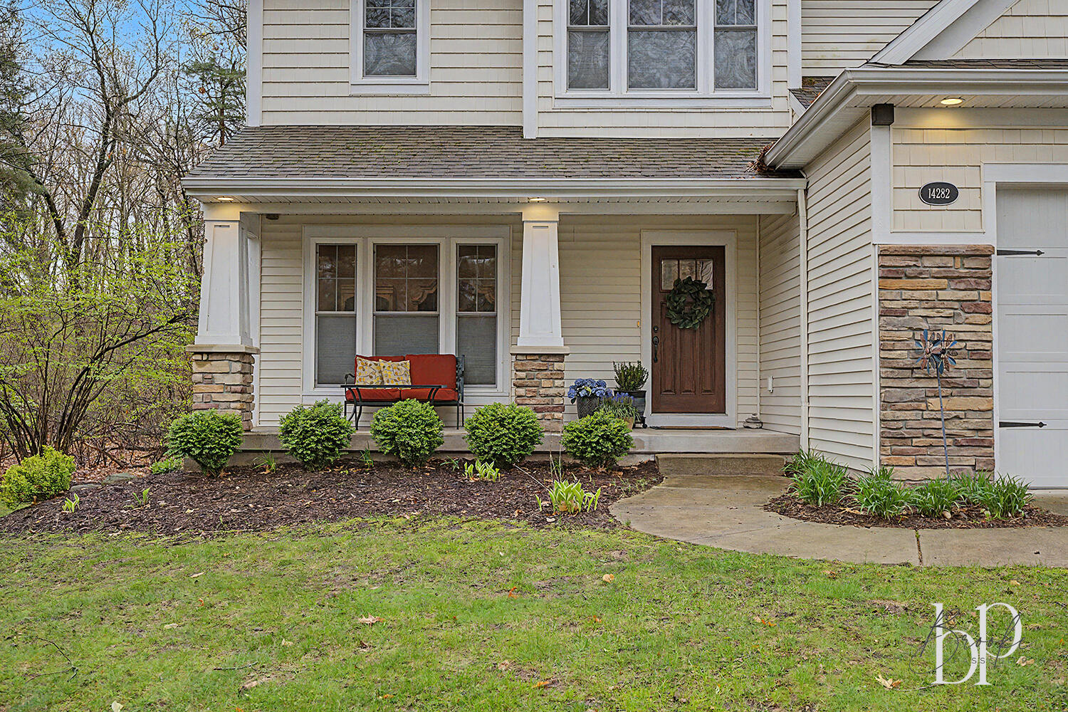 14282 Mackinaw Trail