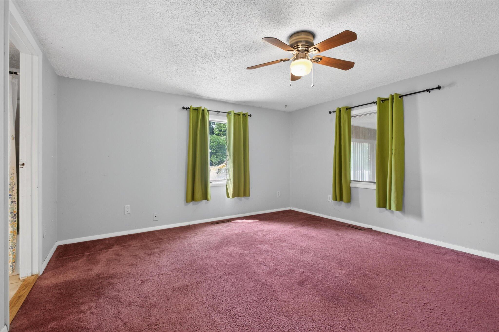 1032 Brookfield Drive