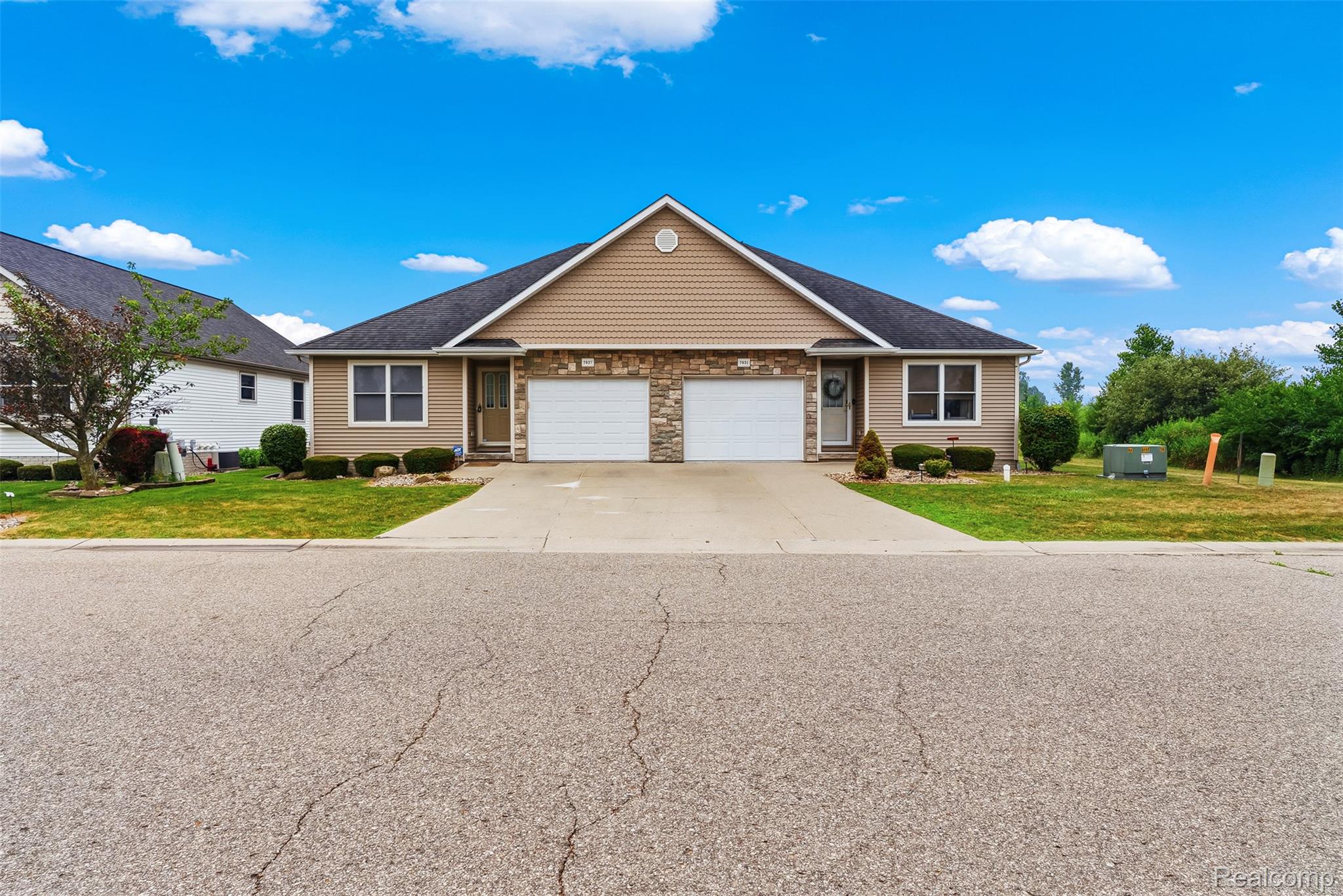 7027 Stratford Lane