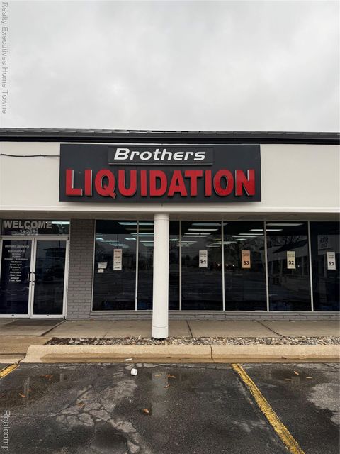 34238 Van Dyke Ave Sterling Heights City MI 48312