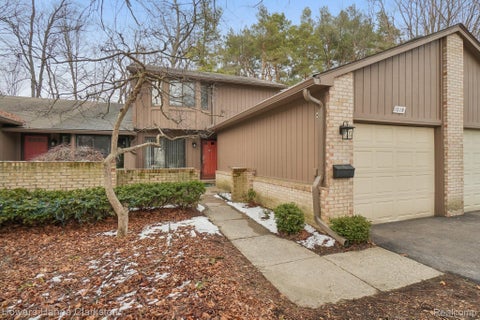 Photo for 1018 Oak Pointe Drive 8