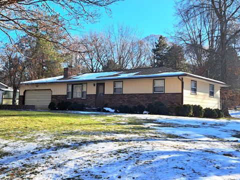 806 E 4th Street Lawton Village MI 49065