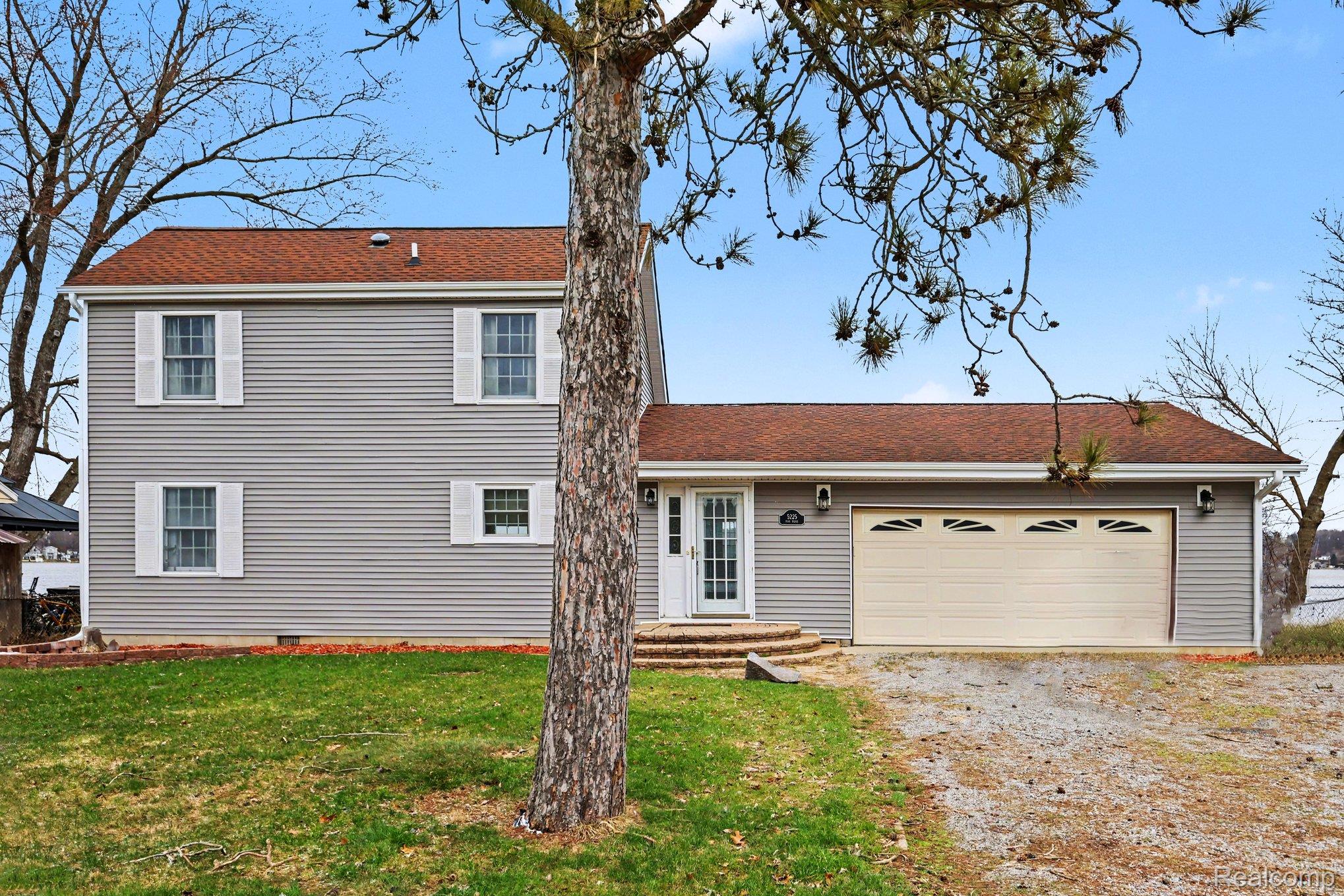 5225 Pine Drive