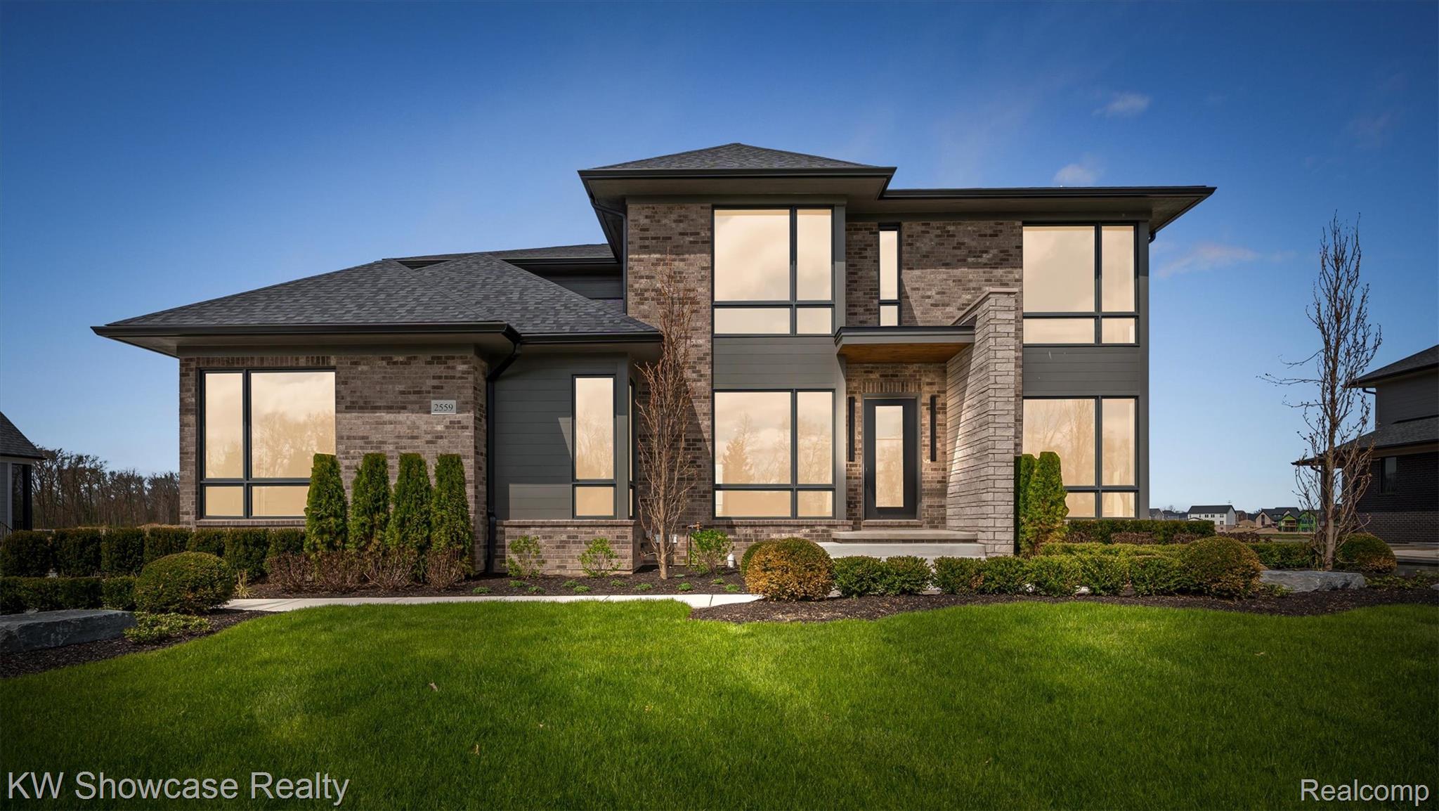 2559 Crystal Lake Drive