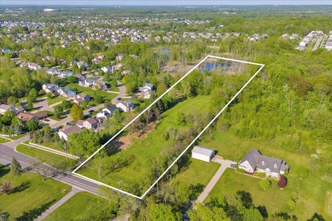 25100 MARTINDALE Road Lyon Charter Township MI 48178