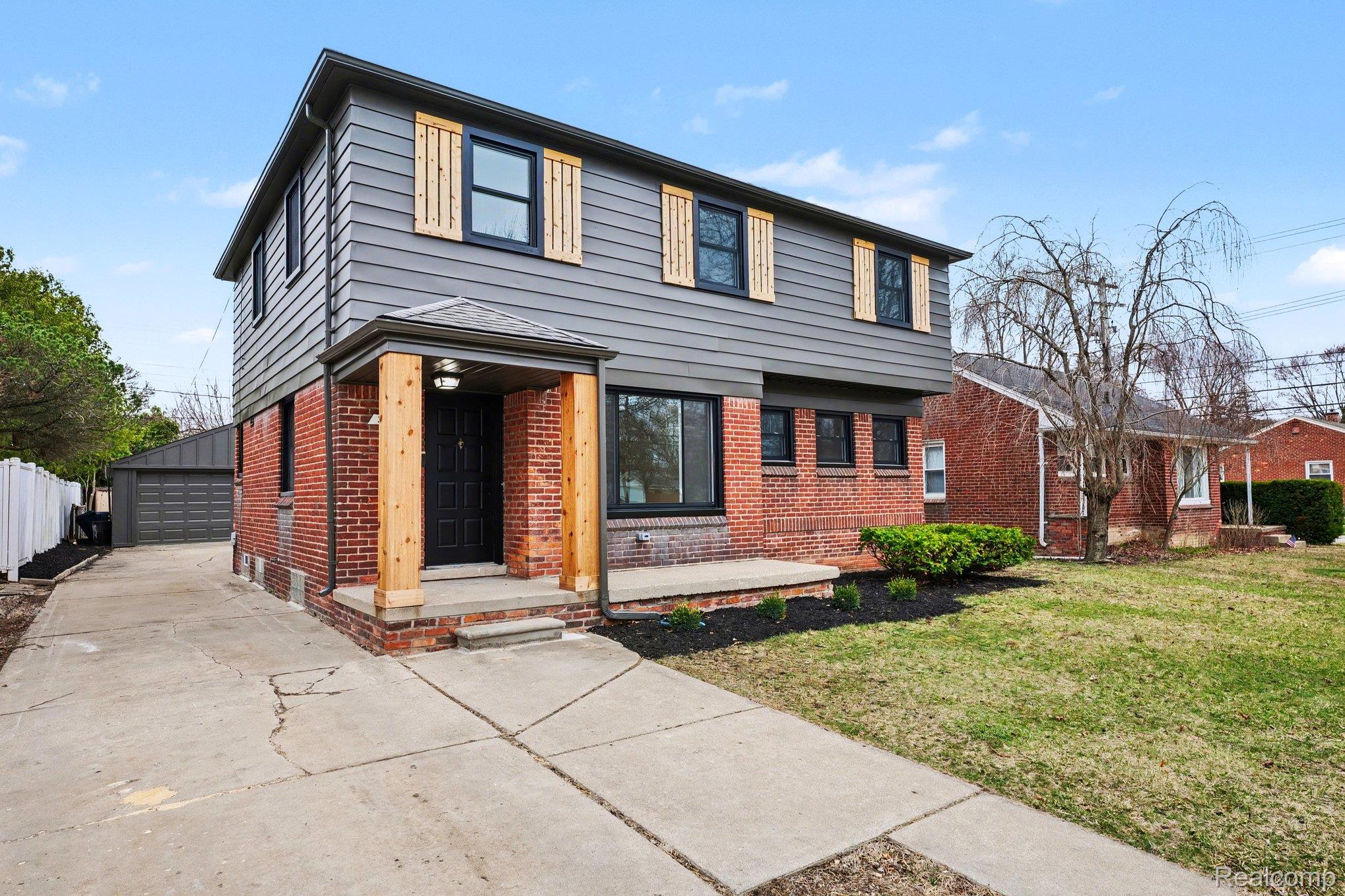 327 Normandy Road