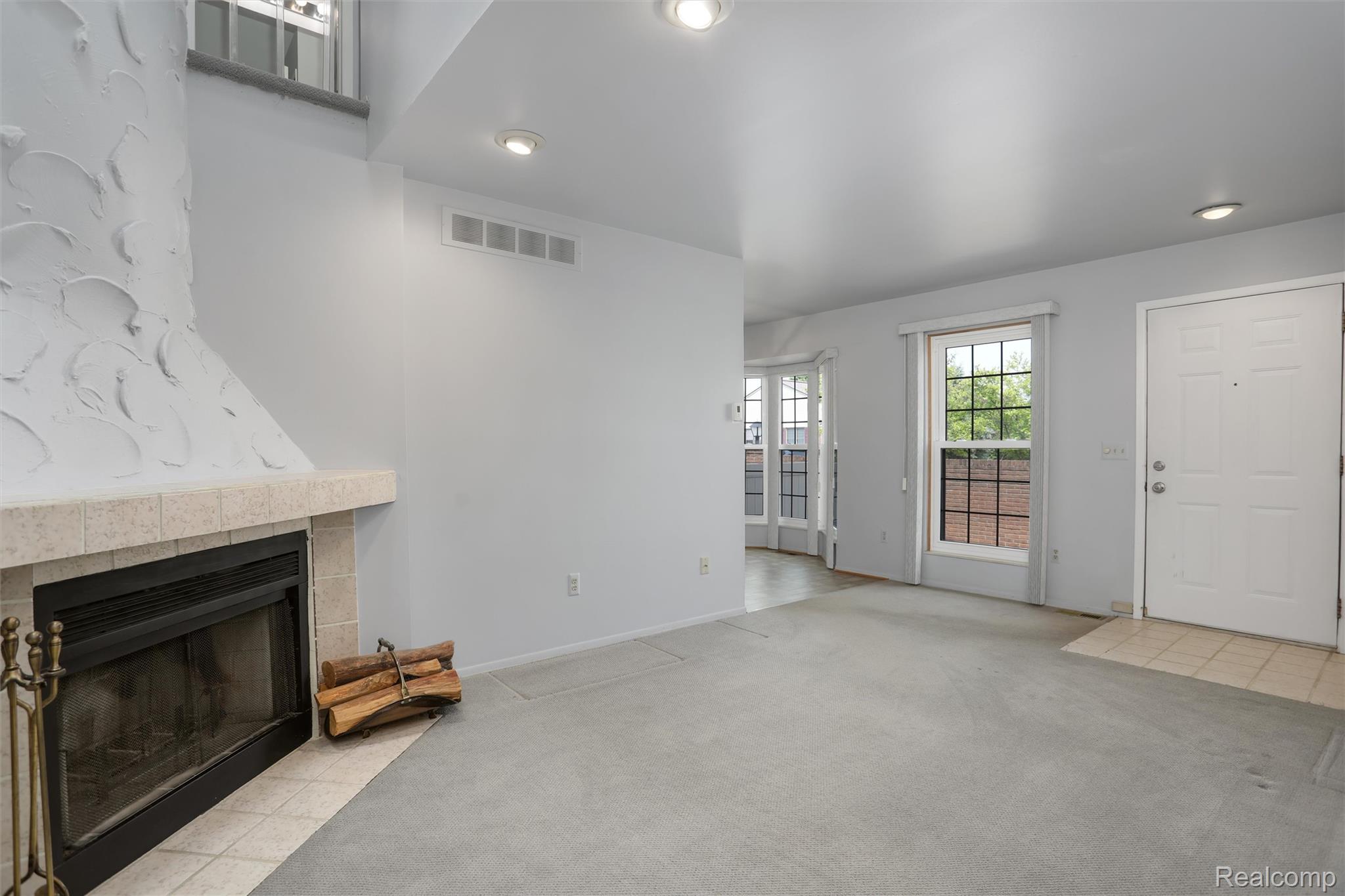 38928 Country Circle