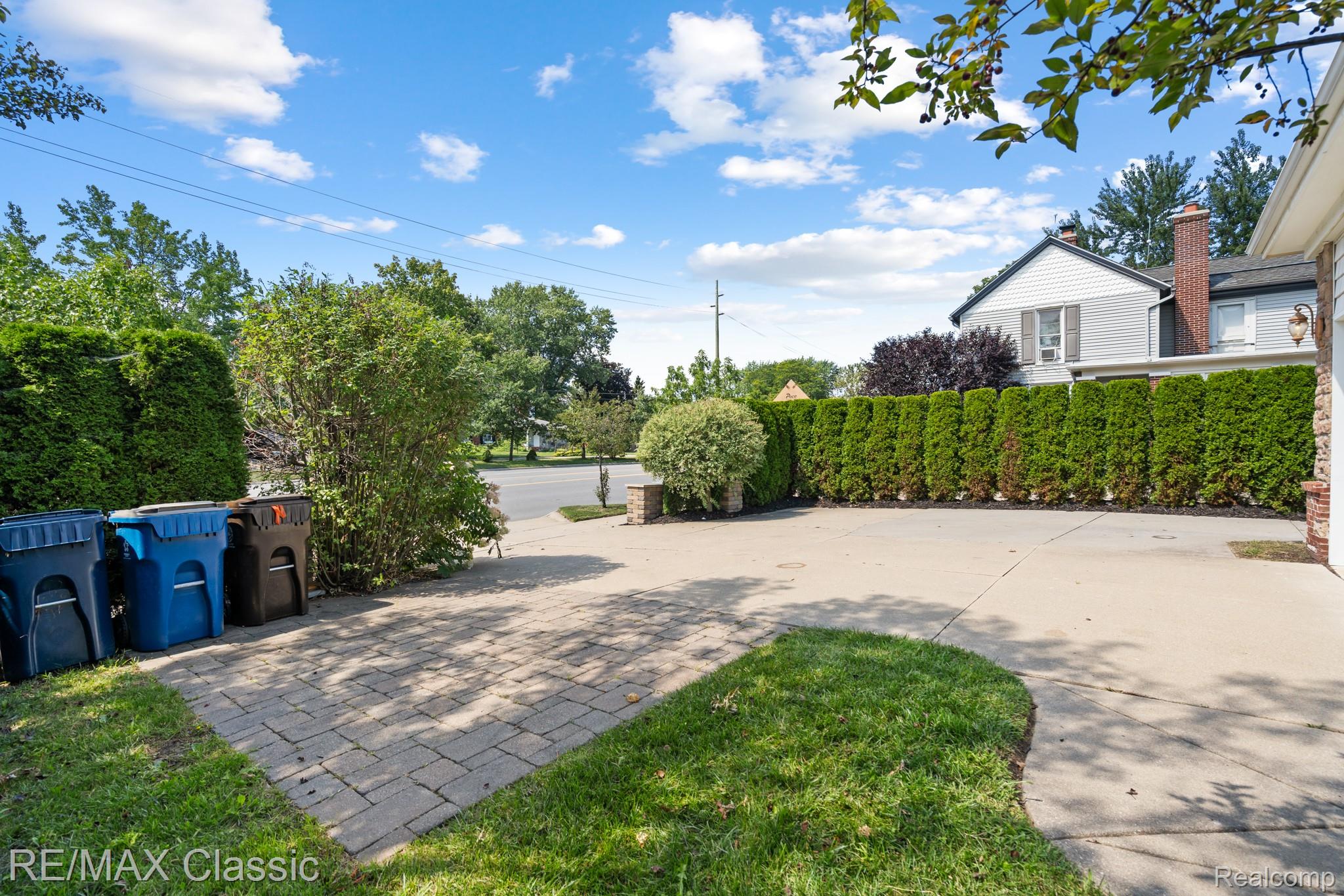432 N Sheldon Road