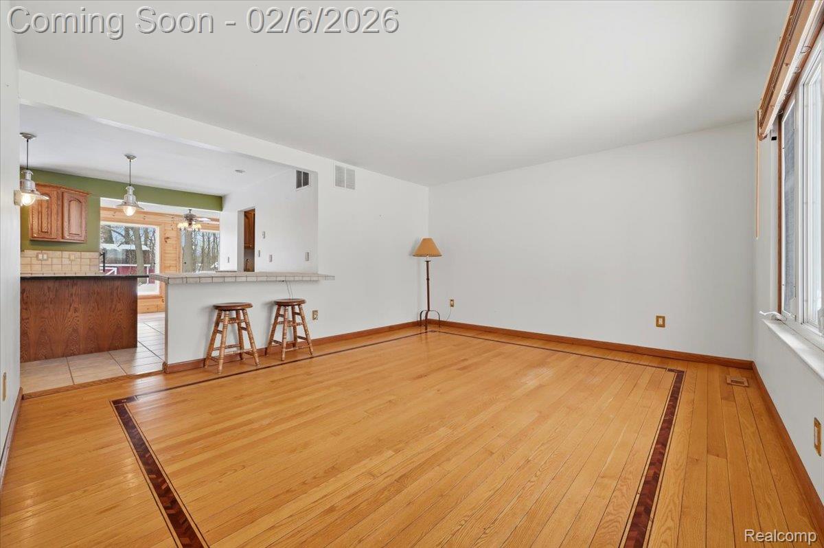 439 N Linville Street