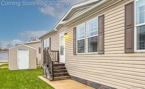 Photo of 6267 Imperial Dr., Tyrone Township, MI 48430 (MLS # 20261028647)