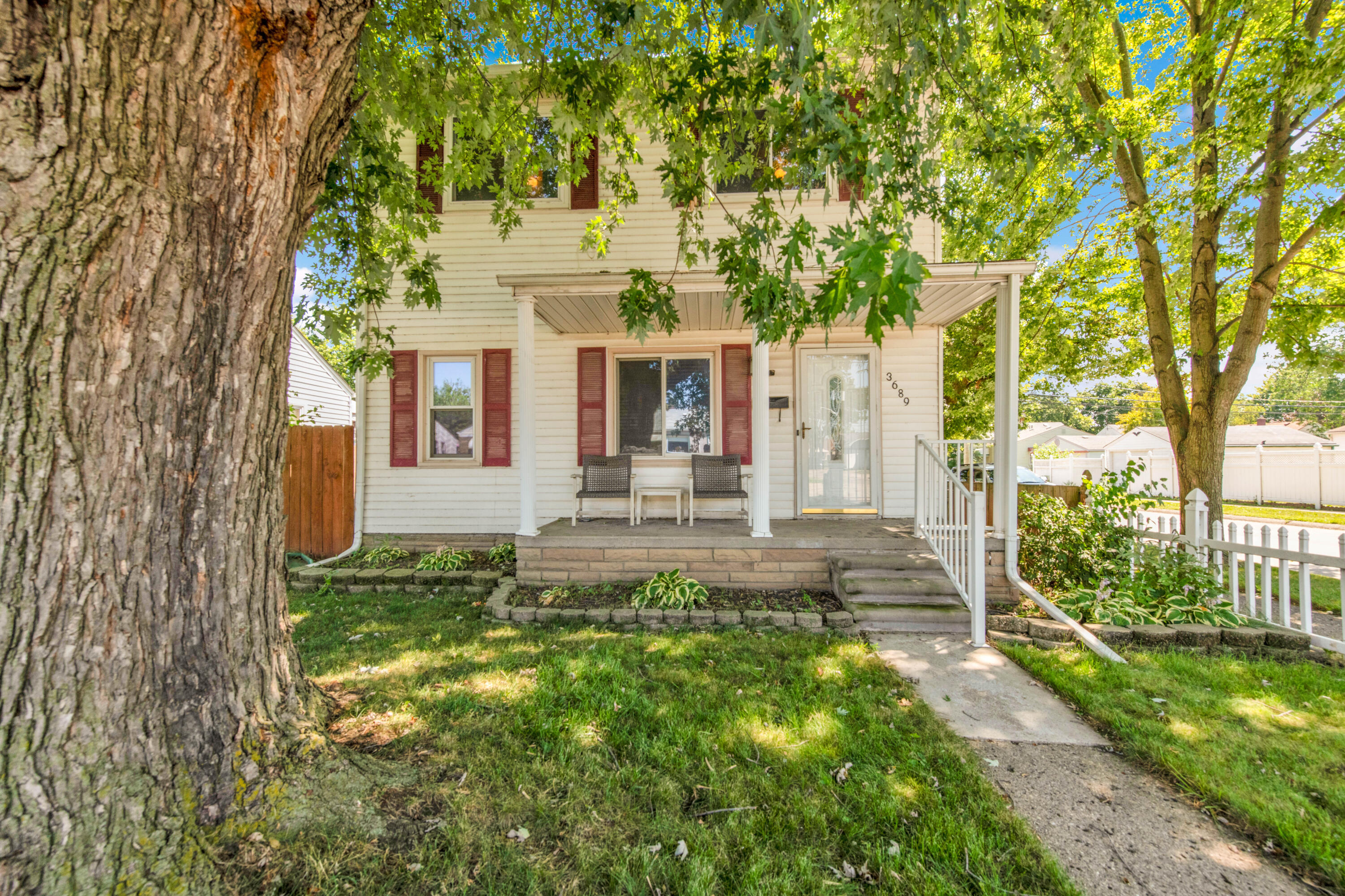3689 20th Street