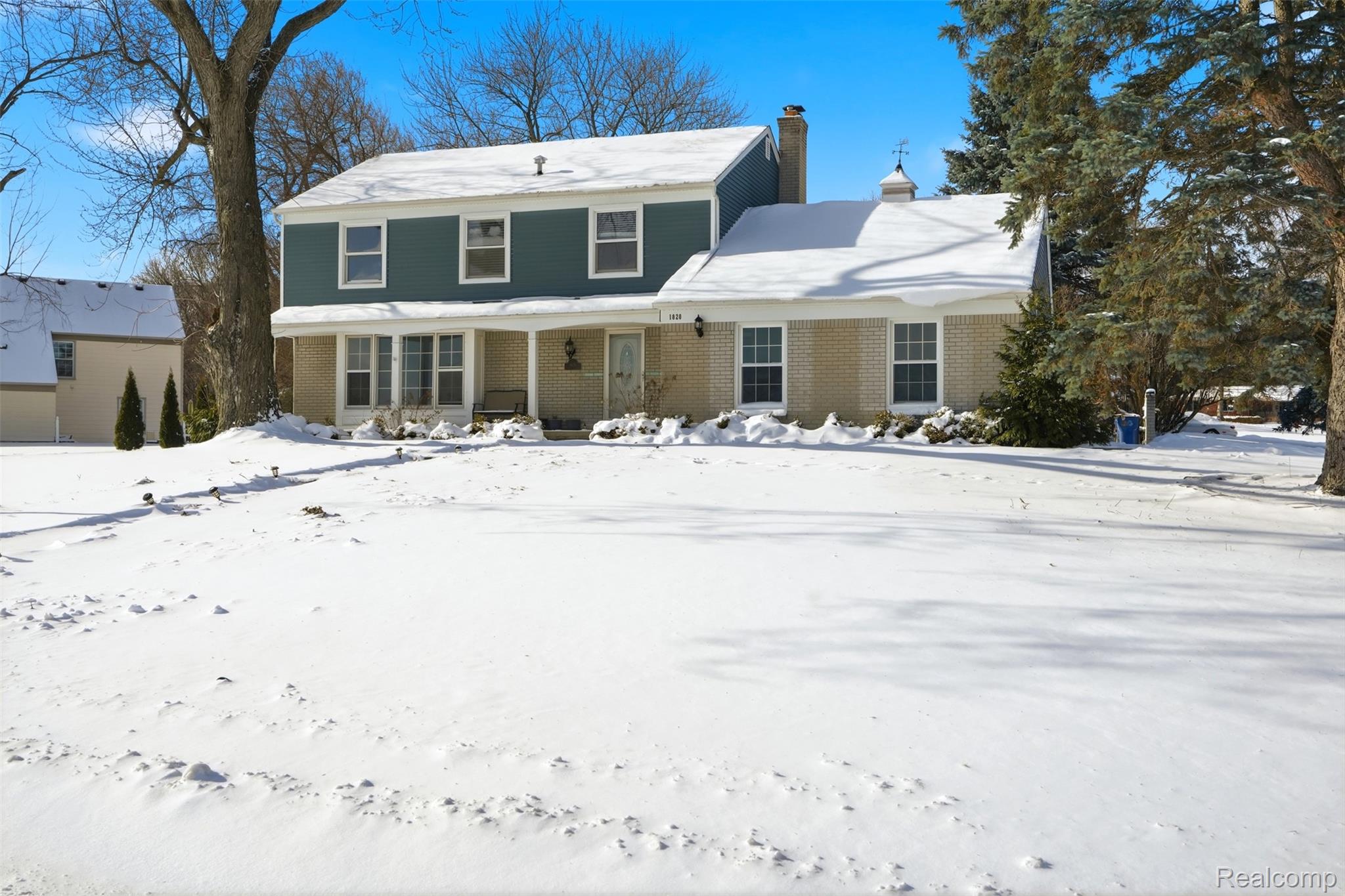 1820 Hunters Ridge Drive