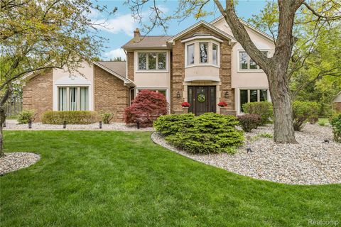 22208 Worcester Drive Novi City MI 48374