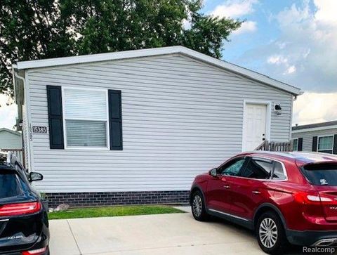 Photo of 15385 Cartier Dr, Clinton Charter Township, MI 48038 (MLS # 20251010552)