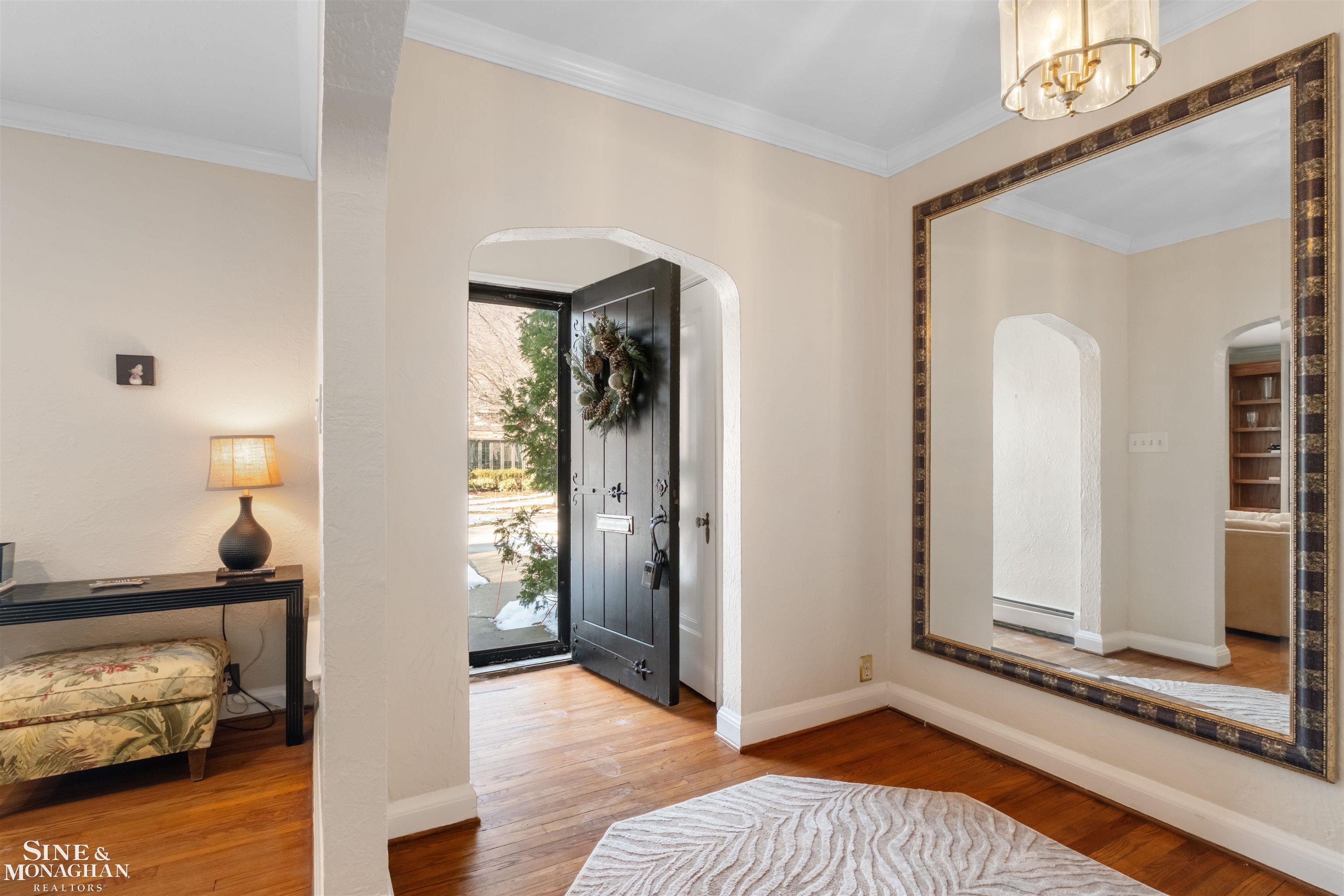 476 Saint Clair Avenue