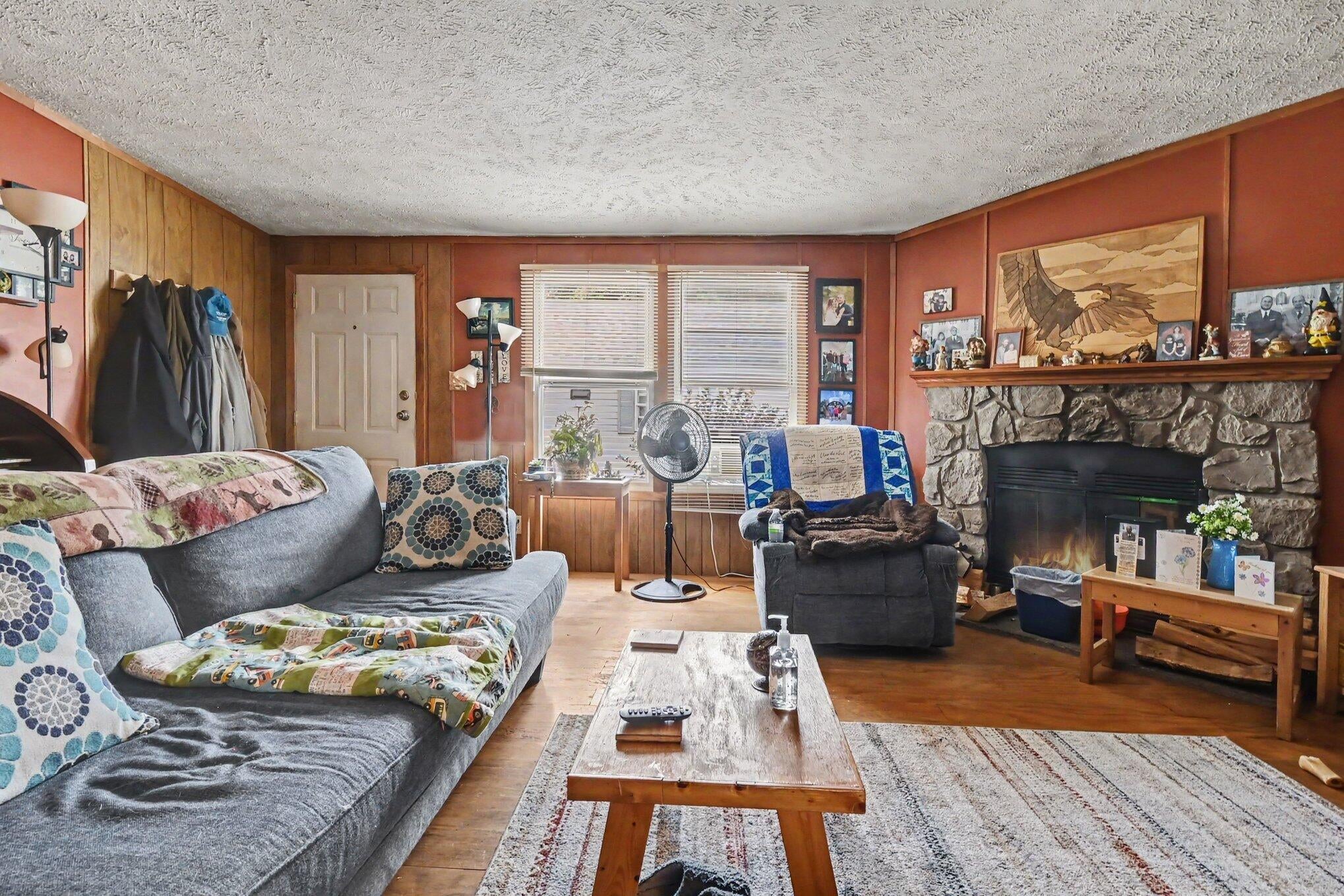 4391 Devonshire Court