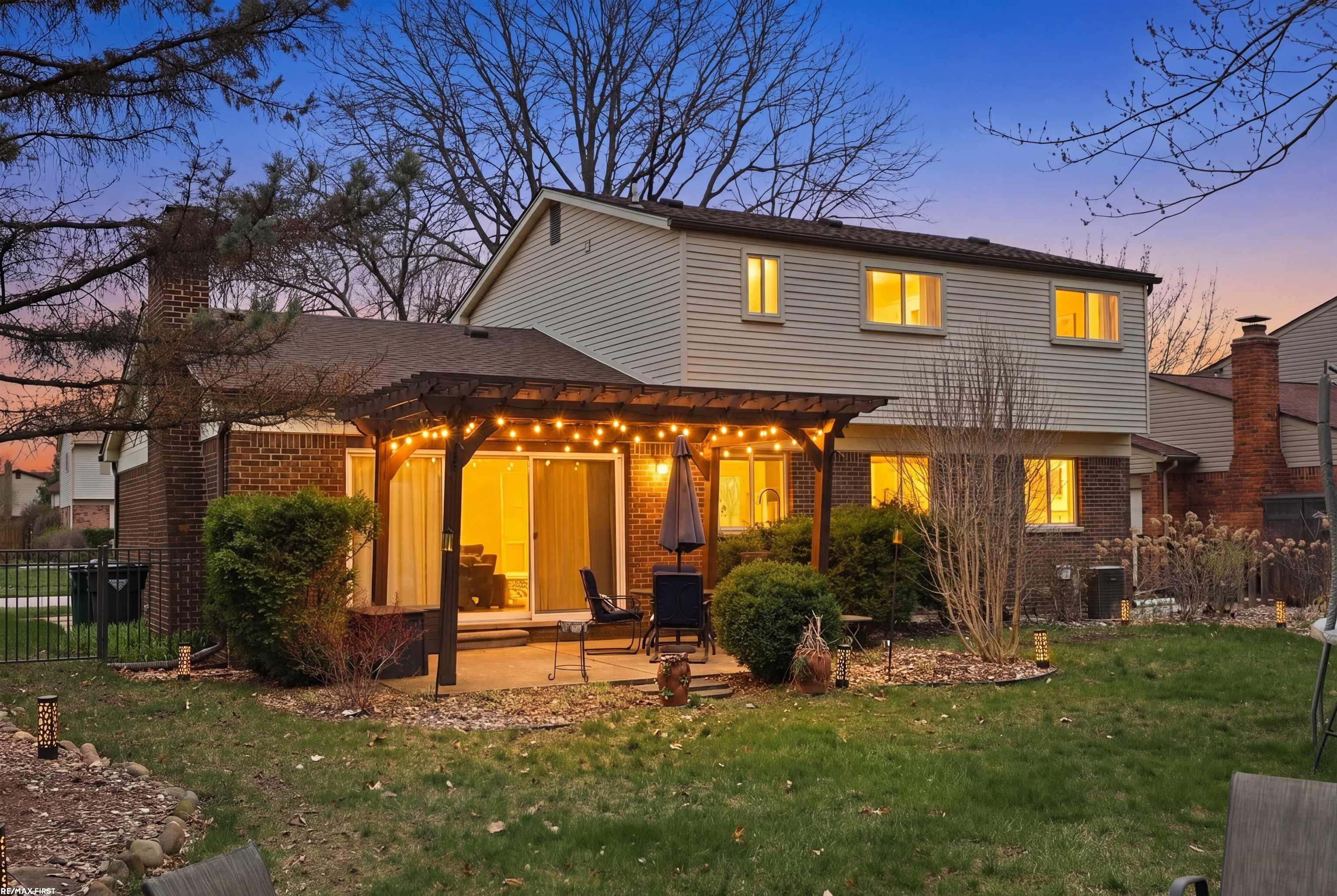 3586 Kings Point Drive