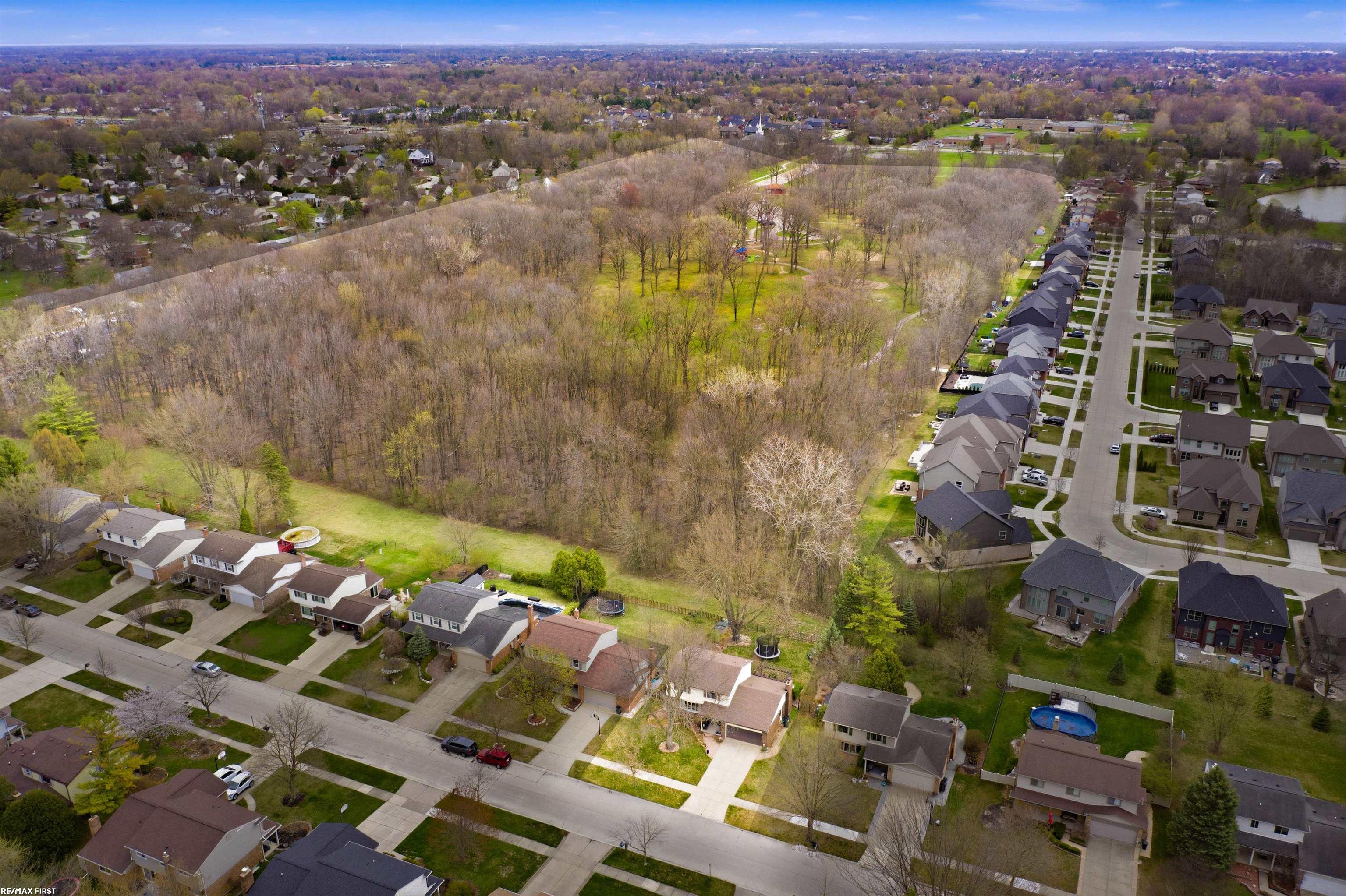 3586 Kings Point Drive