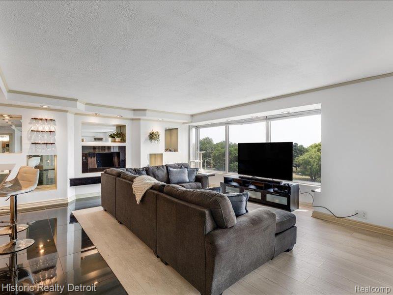 1300 E Lafayette Street E 205