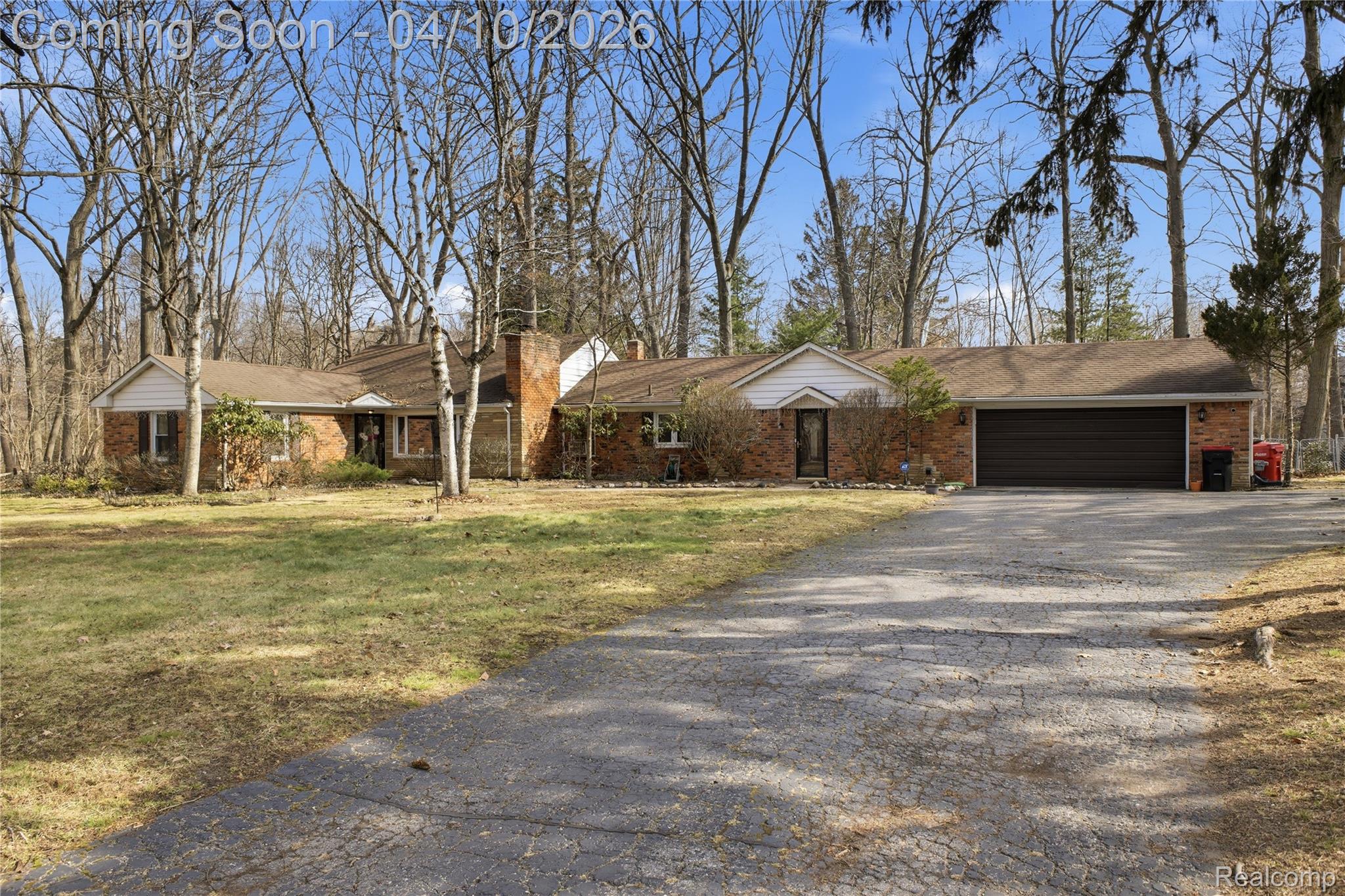 23640 Oak Glen Drive