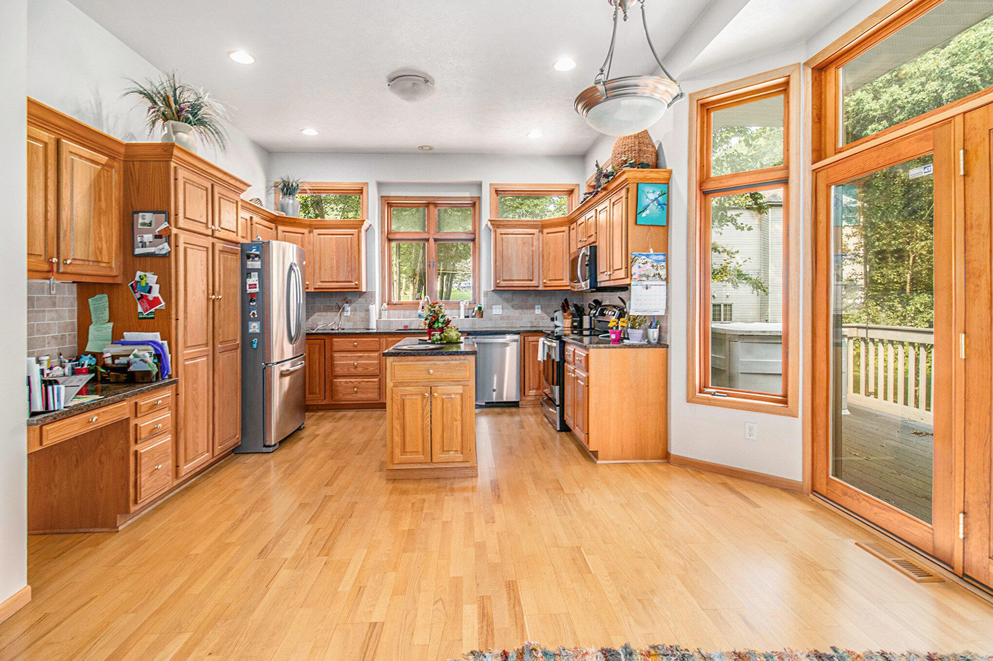15172 Oakwood Drive