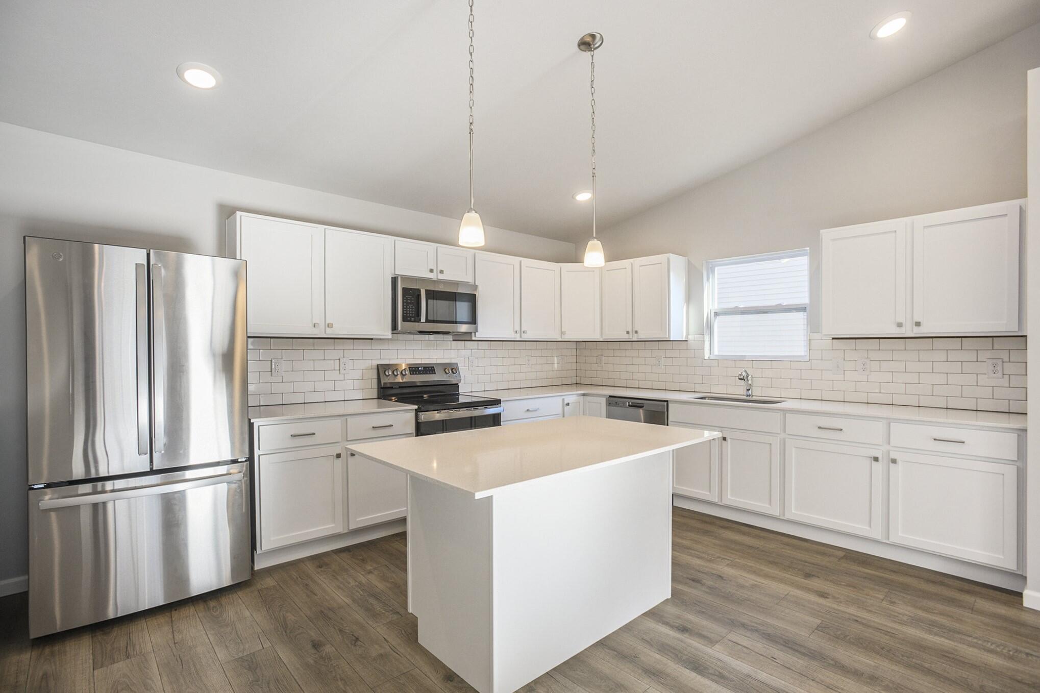 1029 Foxglove Avenue