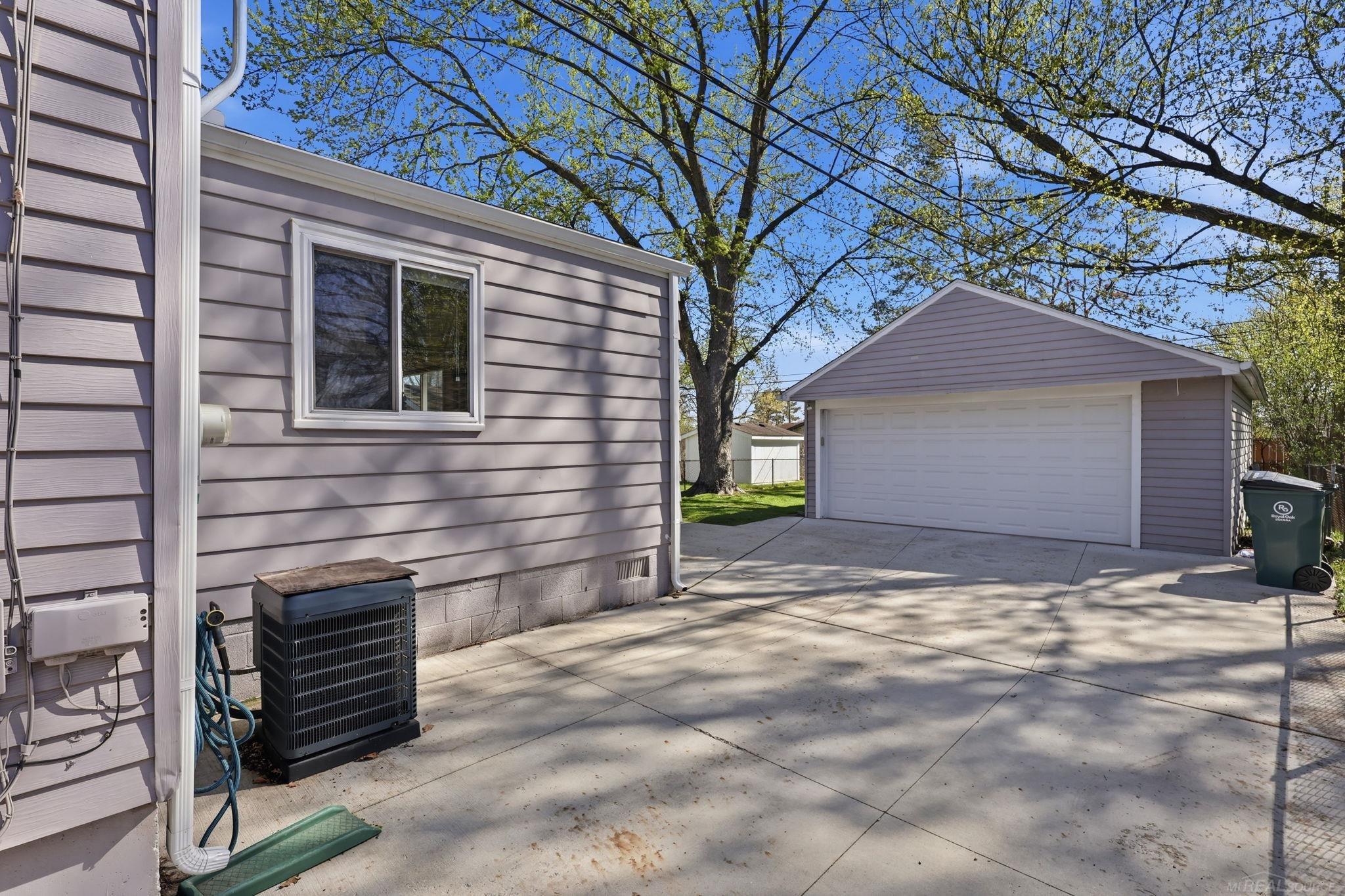 4702 Rosewold Avenue