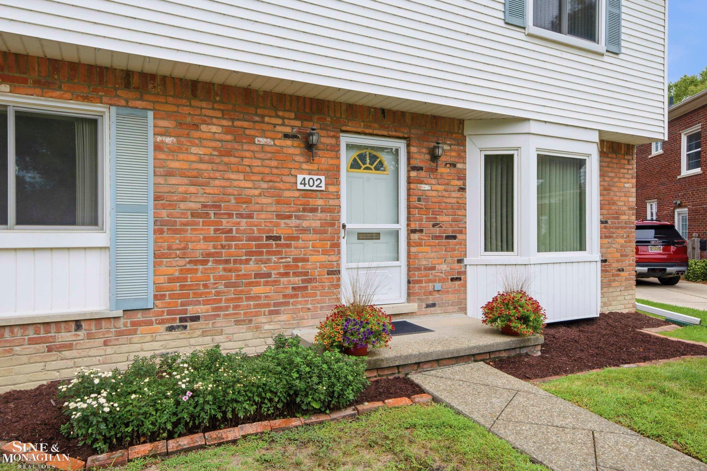 402 Roland Court