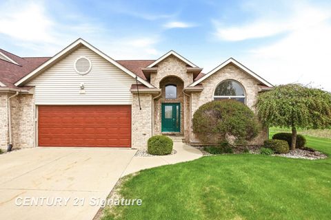 Photo of 11 Willow Pointe Drive, Tittabawassee Township, MI 48623 (MLS # 61050205993)