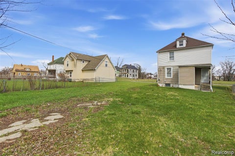 Tiny photo for 5729 Maxwell Street, Detroit City, MI 48213 (MLS # 20261083249)