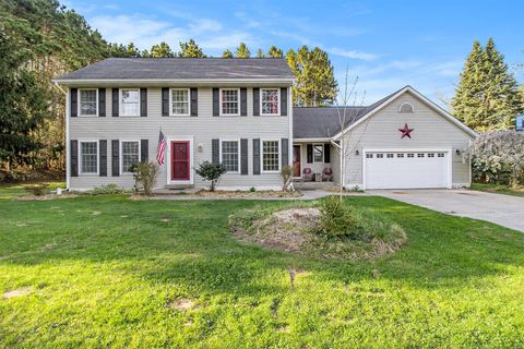 Photo of 2335 Pine Grove Drive, Shelby Township, MI 49446 (MLS # 71025018522)
