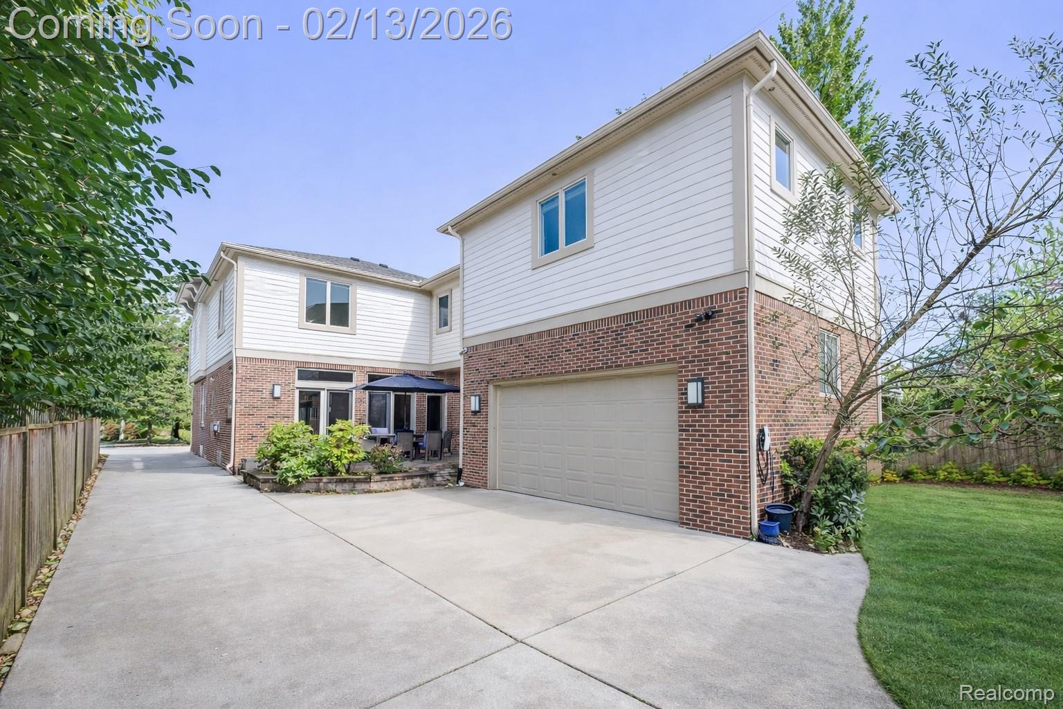 1585 Henrietta Street