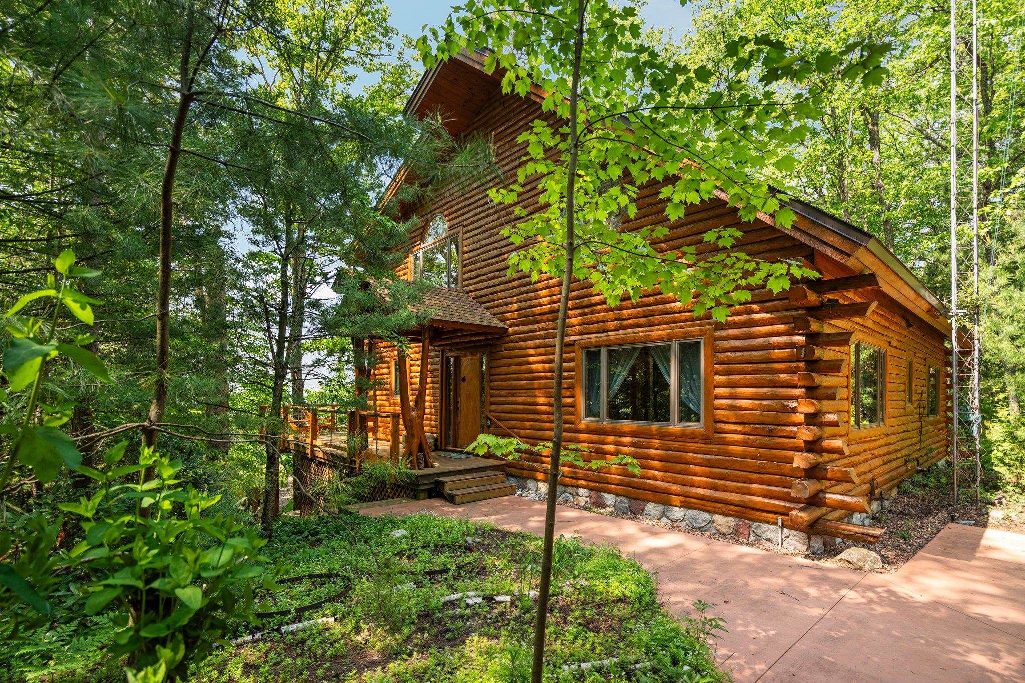 10037 Mud Lake Road
