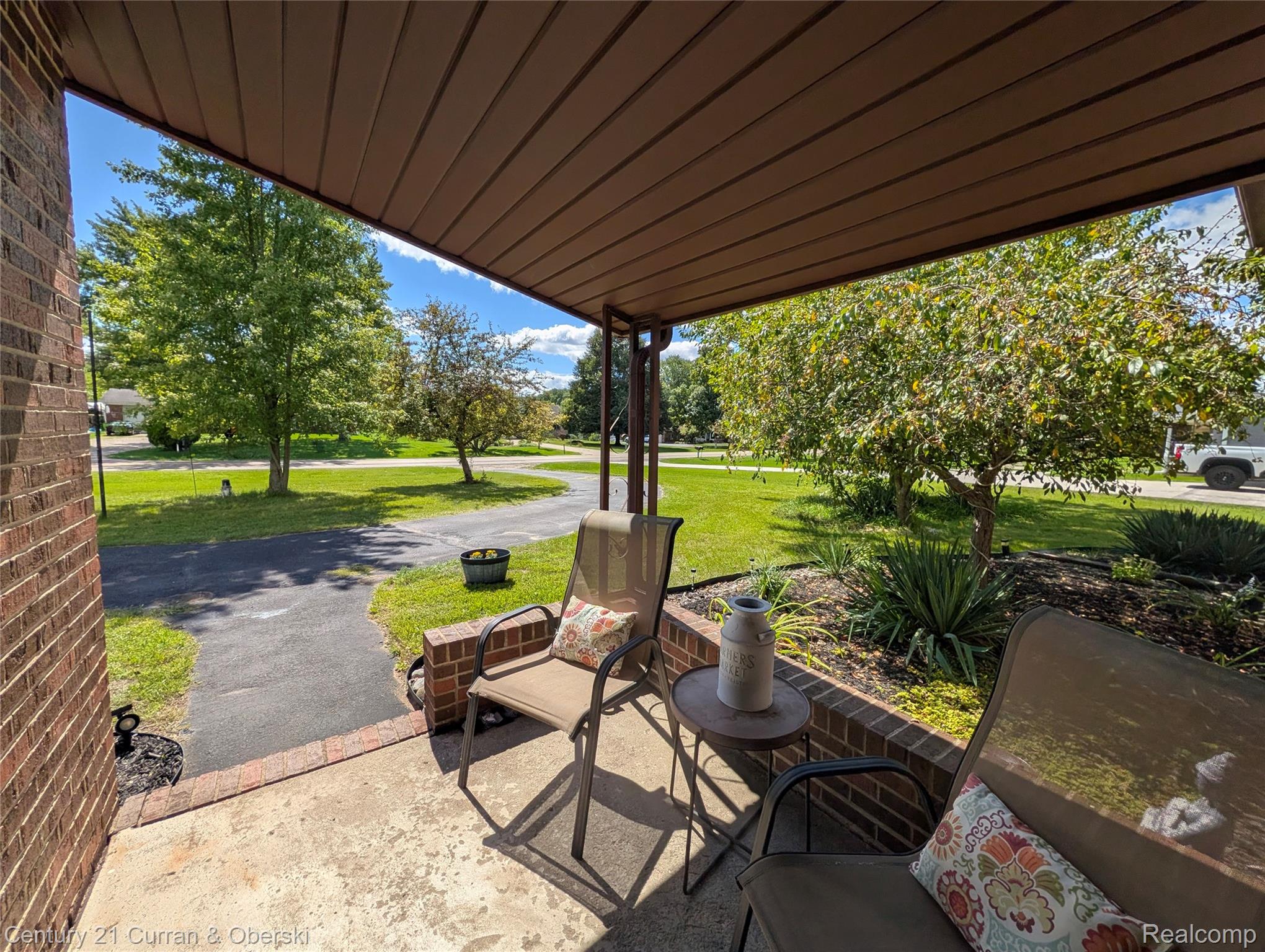 9371 Bennett Lake Road